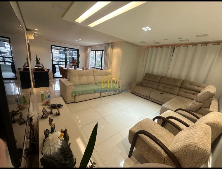 Apartamento no Bairro Agronômica em Florianópolis com 3 Dormitórios (1 suíte) - A3381