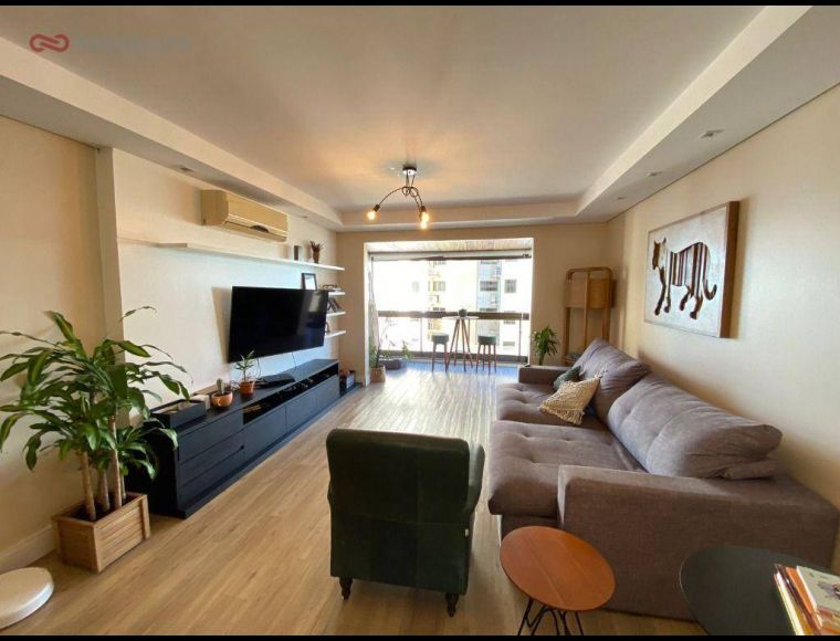 Apartamento no Bairro Agronômica em Florianópolis com 3 Dormitórios (1 suíte) e 135 m² - AP0795