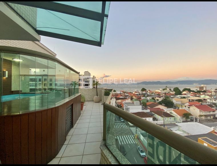 Apartamento no Bairro Balneário em Florianópolis com 4 Dormitórios (3 suítes) e 230 m² - 19070