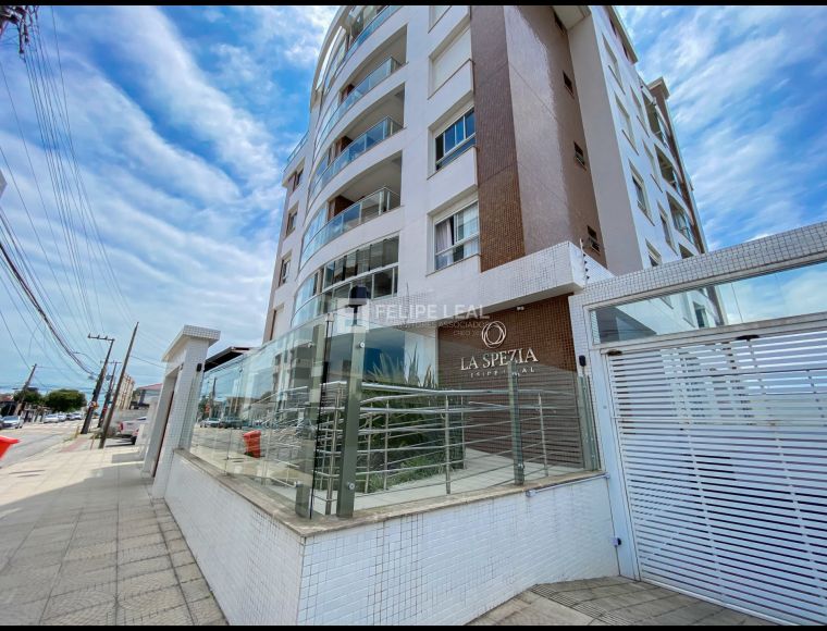 Apartamento no Bairro Balneário em Florianópolis com 3 Dormitórios (1 suíte) e 96 m² - 20590