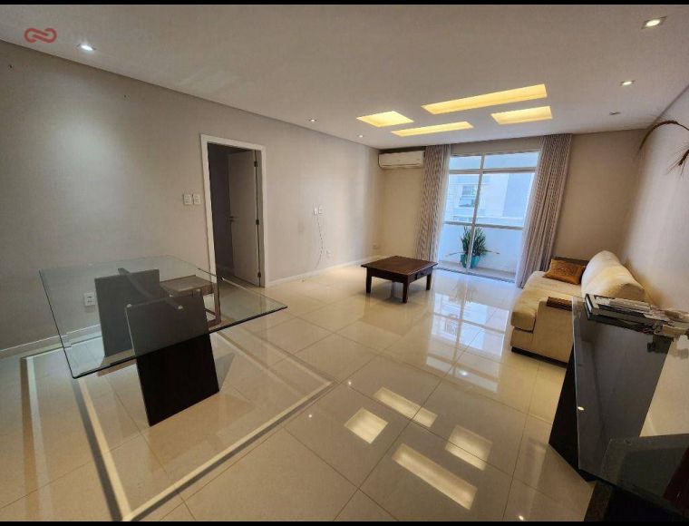 Apartamento no Bairro Beira Mar em Florianópolis com 4 Dormitórios (1 suíte) e 165 m² - AP1193