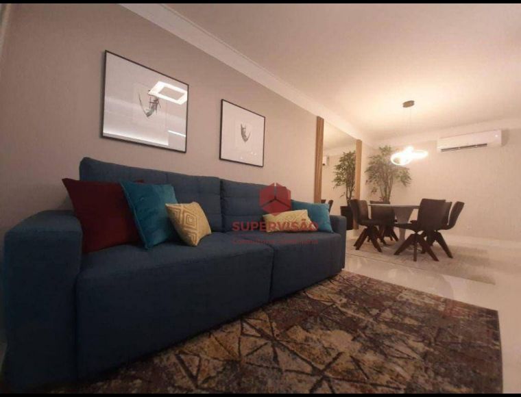 Apartamento no Bairro Beira Mar em Florianópolis com 2 Dormitórios (2 suítes) e 101 m² - AP2838