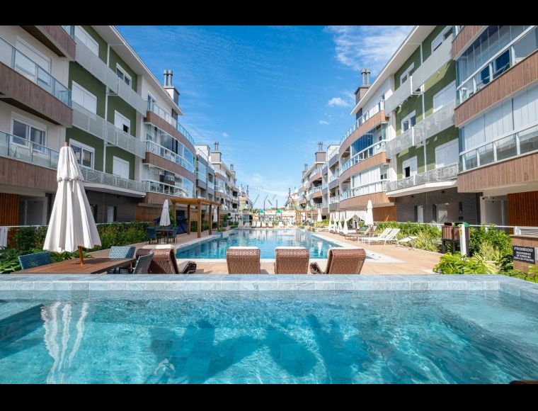 Apartamento no Bairro Campeche em Florianópolis com 2 Dormitórios (1 suíte) - RMX1167
