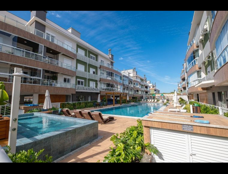 Apartamento no Bairro Campeche em Florianópolis com 2 Dormitórios (1 suíte) - RMX1167