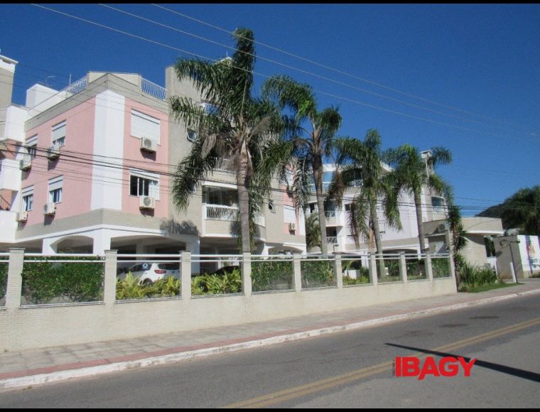 Apartamento no Bairro Campeche em Florianópolis com 2 Dormitórios (1 suíte) - 120812