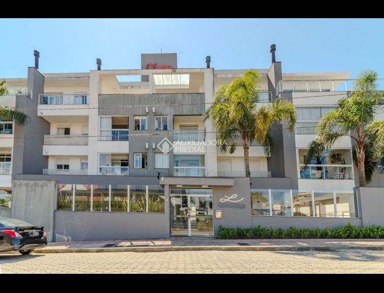 Apartamento no Bairro Campeche em Florianópolis com 3 Dormitórios (1 suíte) - 459873