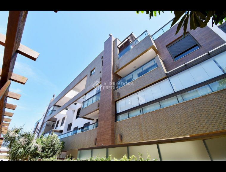 Apartamento no Bairro Campeche em Florianópolis com 2 Dormitórios - 450045