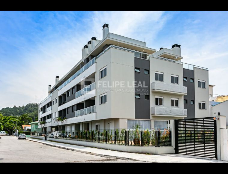Apartamento no Bairro Canasvieiras em Florianópolis com 2 Dormitórios (1 suíte) e 106 m² - 4306