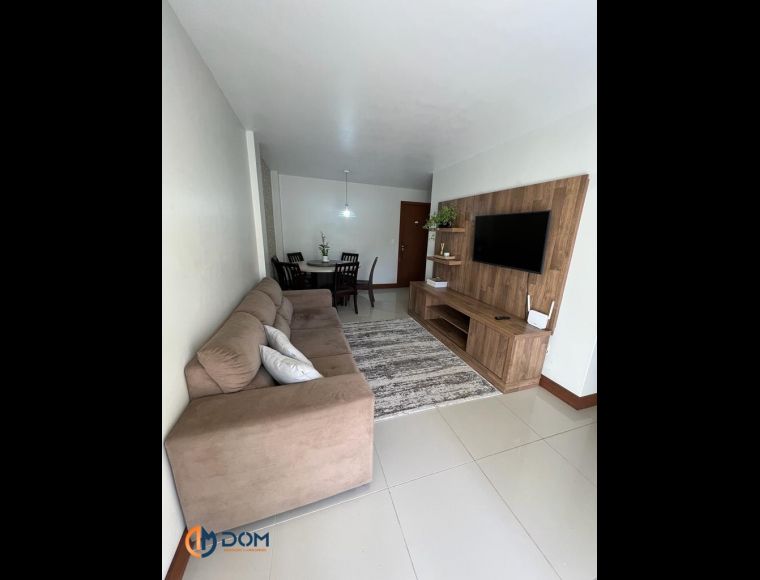 Apartamento no Bairro Canasvieiras em Florianópolis com 2 Dormitórios e 74 m² - 1278