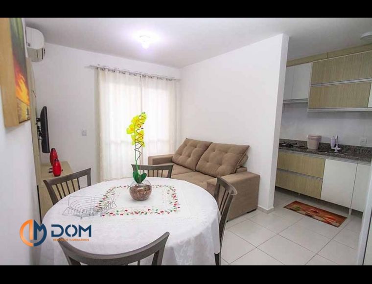 Apartamento no Bairro Canasvieiras em Florianópolis com 2 Dormitórios e 64 m² - 1297