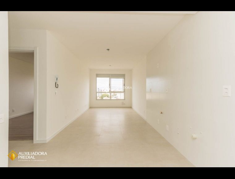Apartamento no Bairro Canto em Florianópolis com 1 Dormitórios - 387308