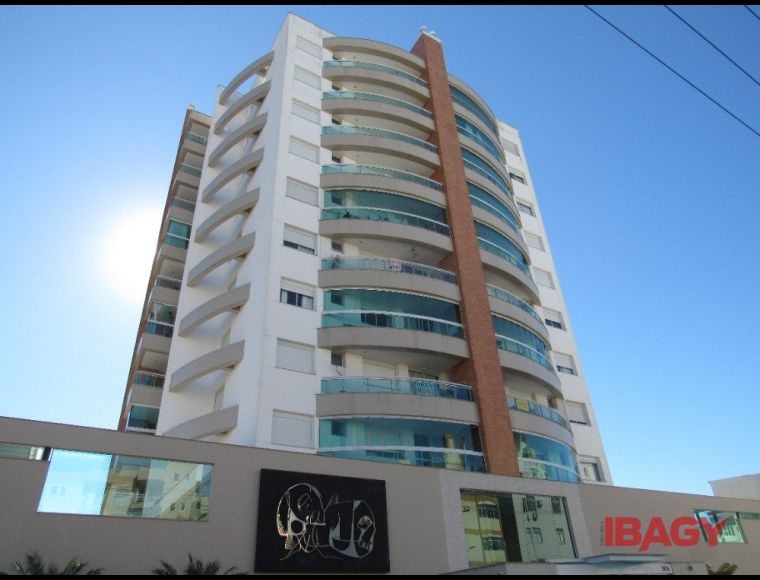 Apartamento no Bairro Canto em Florianópolis com 3 Dormitórios (1 suíte) e 106.87 m² - 111962