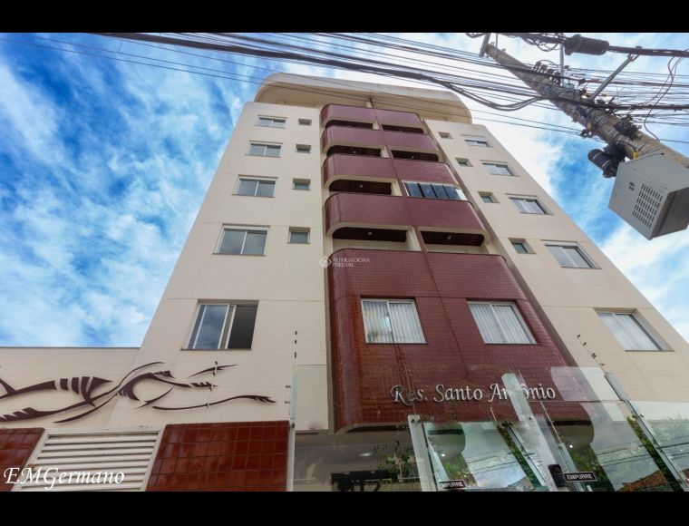 Apartamento no Bairro Capoeiras em Florianópolis com 2 Dormitórios (2 suítes) - 419510