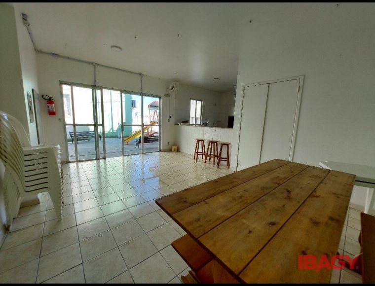 Apartamento no Bairro Capoeiras em Florianópolis com 2 Dormitórios e 47.43 m² - 123306