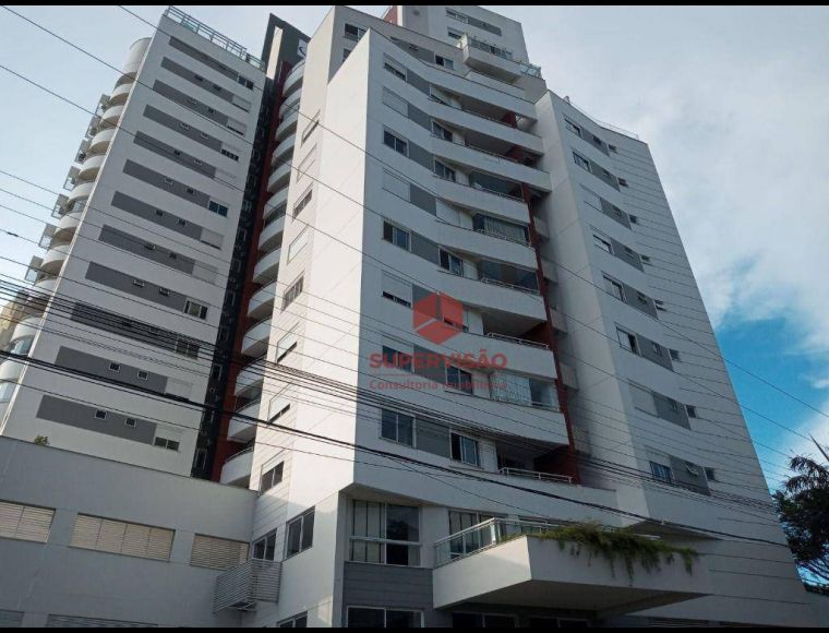 Apartamento no Bairro Capoeiras em Florianópolis com 3 Dormitórios (1 suíte) e 79 m² - AP2803