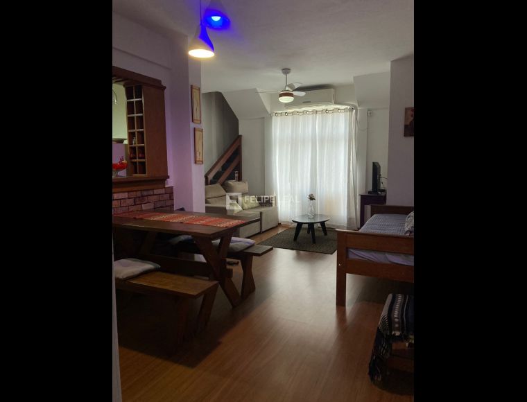 Apartamento no Bairro Capoeiras em Florianópolis com 2 Dormitórios e 51 m² - 21490
