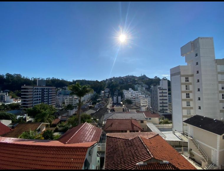 Apartamento no Bairro Carvoeira em Florianópolis com 3 Dormitórios (1 suíte) - A3272