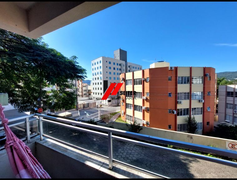 Apartamento no Bairro Carvoeira em Florianópolis com 3 Dormitórios e 92 m² - AP02225V