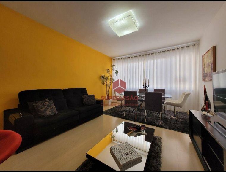 Apartamento no Bairro Centro em Florianópolis com 3 Dormitórios (1 suíte) e 124 m² - AP2443