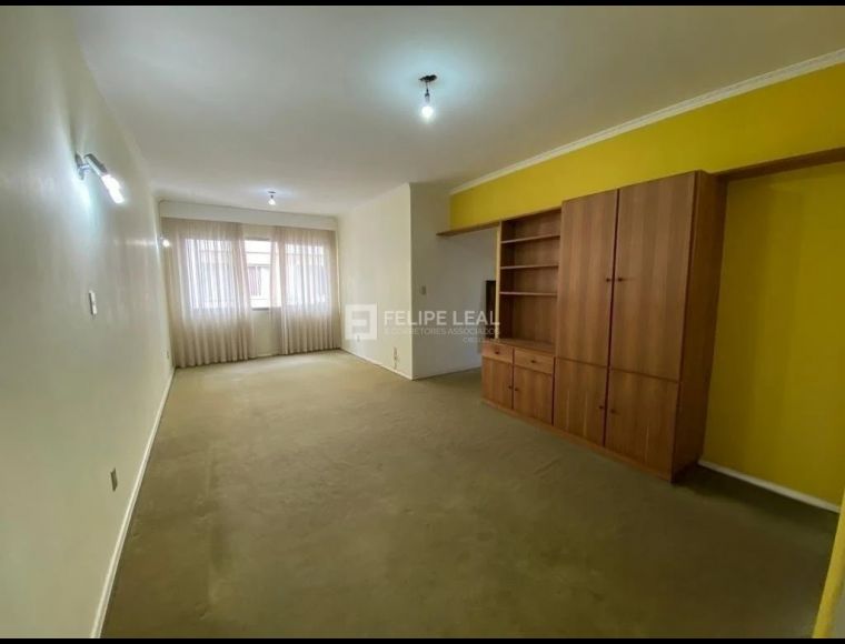 Apartamento no Bairro Centro em Florianópolis com 3 Dormitórios e 104 m² - 20704