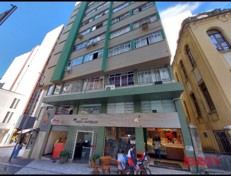 Apartamento no Bairro Centro em Florianópolis com 2 Dormitórios e 64.23 m² - 121388