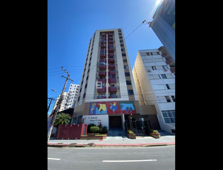 Apartamento no Bairro Centro em Florianópolis com 2 Dormitórios (1 suíte) e 102 m² - 20883