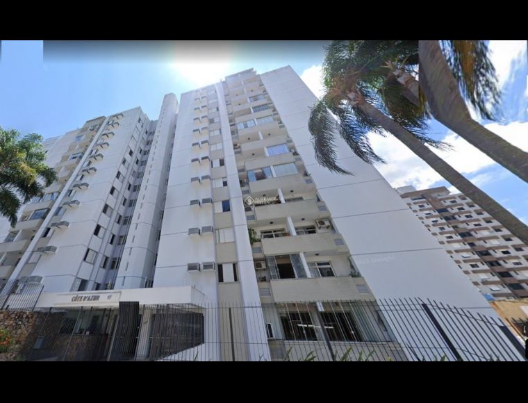 Apartamento no Bairro Centro em Florianópolis com 4 Dormitórios (3 suítes) - 444860