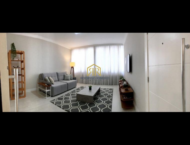 Apartamento no Bairro Centro em Florianópolis com 2 Dormitórios (1 suíte) - A2412