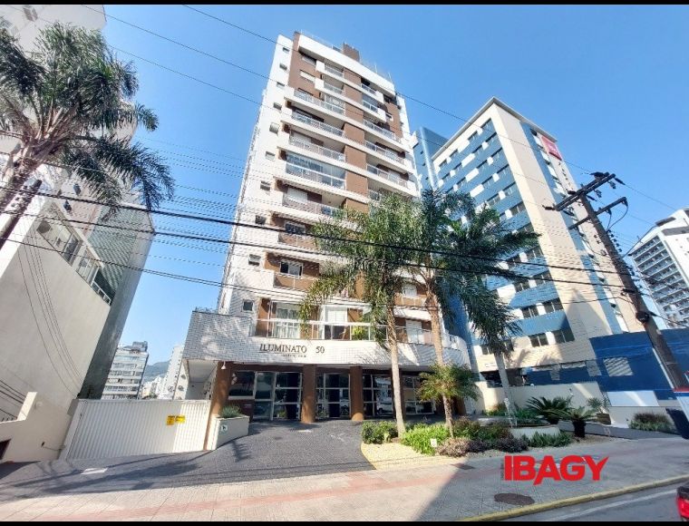 Apartamento no Bairro Centro em Florianópolis com 2 Dormitórios (1 suíte) e 78 m² - 122829