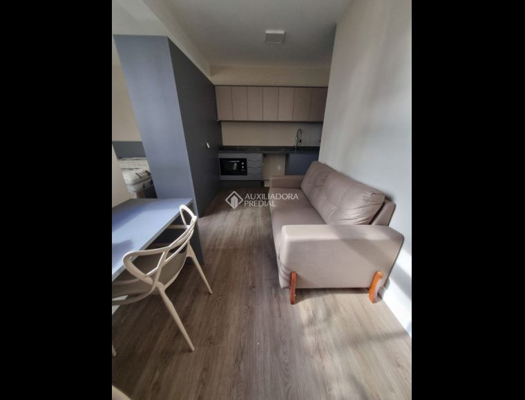 Apartamento no Bairro Centro em Florianópolis com 1 Dormitórios - 473924
