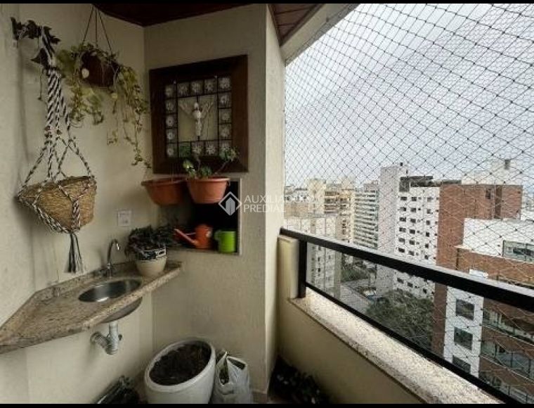 Apartamento no Bairro Centro em Florianópolis com 3 Dormitórios - 483947