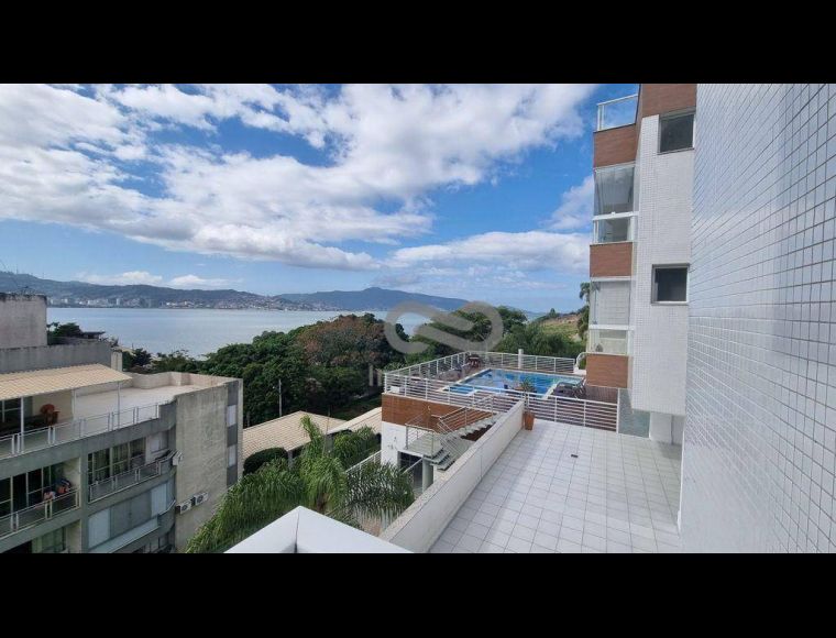 Apartamento no Bairro Coqueiros em Florianópolis com 3 Dormitórios (3 suítes) e 152 m² - AP1103