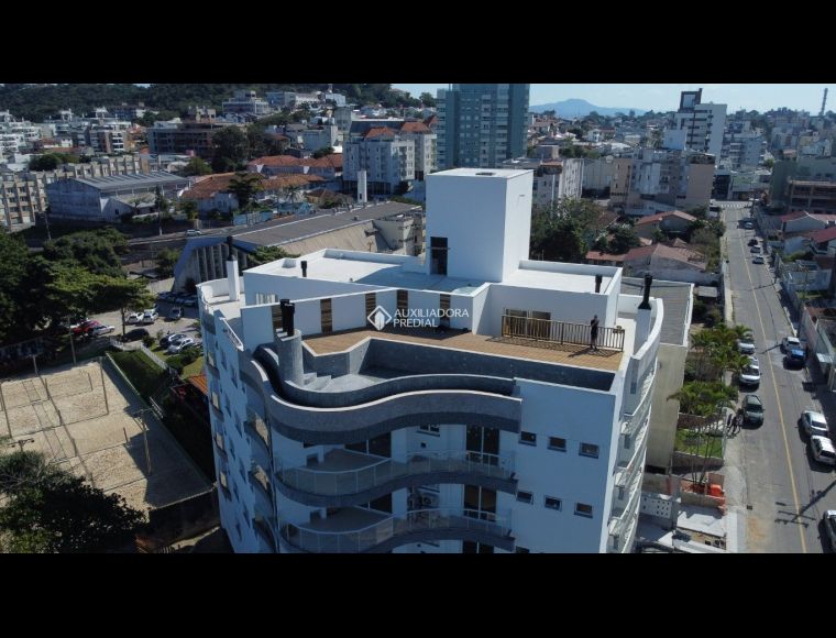 Apartamento no Bairro Coqueiros em Florianópolis com 4 Dormitórios (4 suítes) - 374398