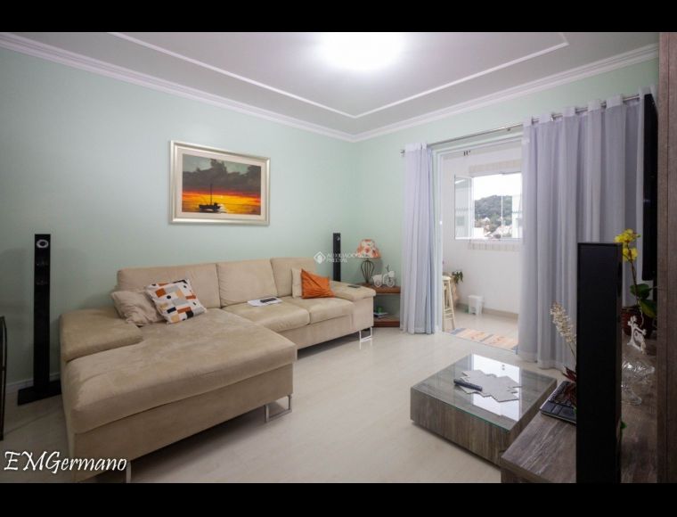 Apartamento no Bairro Córrego Grande em Florianópolis com 3 Dormitórios (1 suíte) - 441646