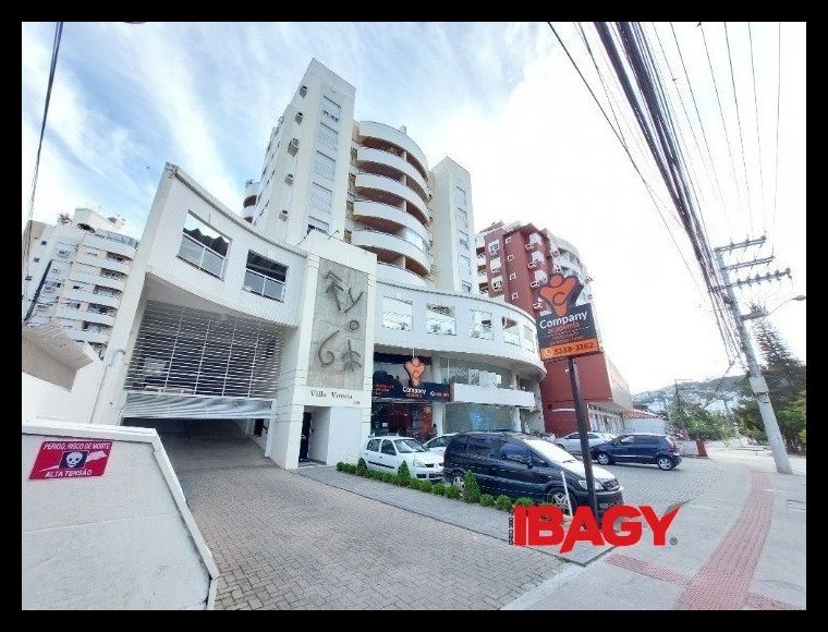 Apartamento no Bairro Córrego Grande em Florianópolis com 3 Dormitórios (1 suíte) e 96 m² - 122805