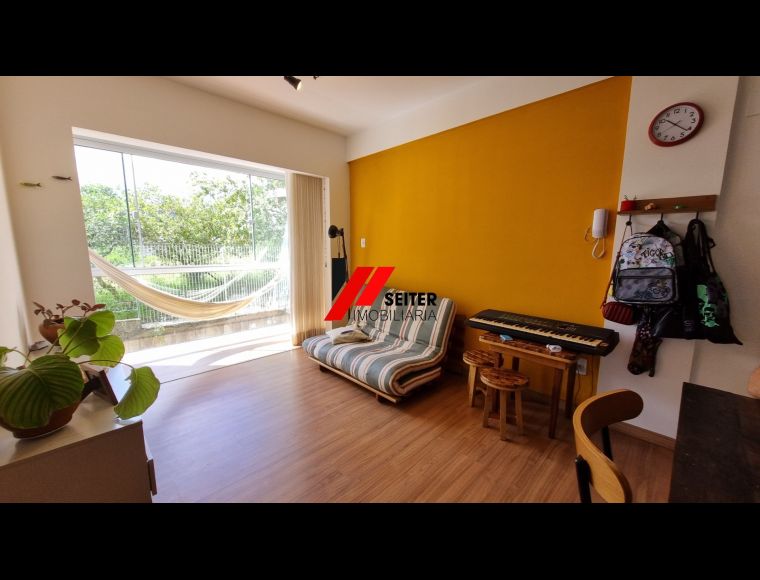 Apartamento no Bairro Córrego Grande em Florianópolis com 3 Dormitórios (1 suíte) e 172.63 m² - AP02739V
