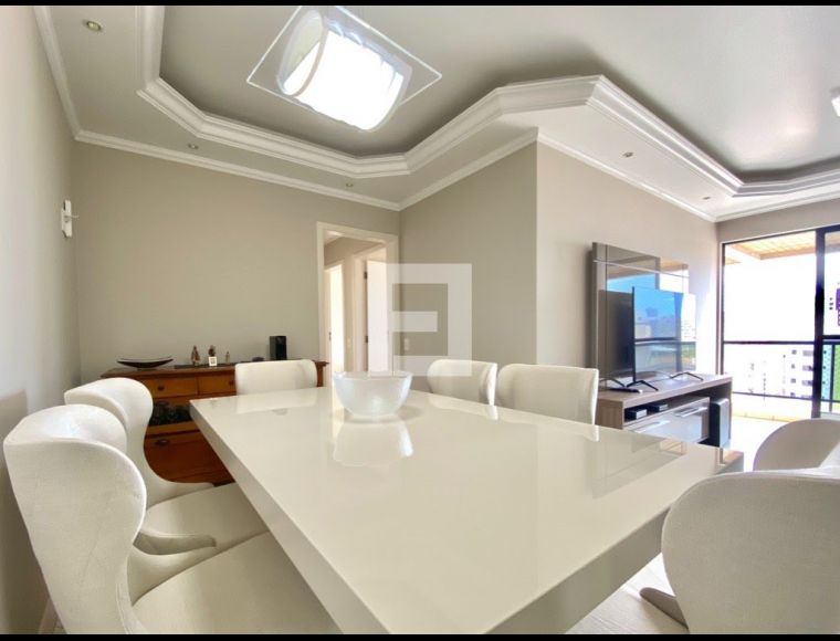 Apartamento no Bairro Estreito em Florianópolis com 3 Dormitórios (1 suíte) e 101 m² - 4422