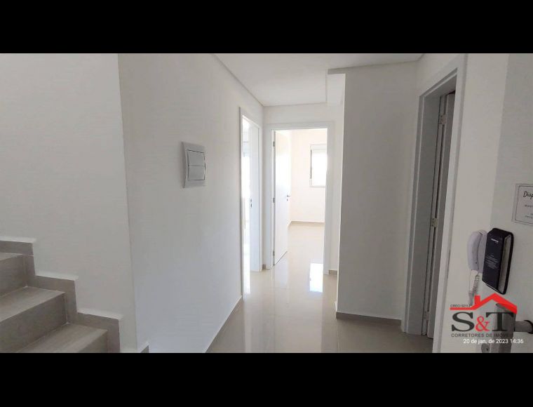 Apartamento no Bairro Ingleses em Florianópolis com 3 Dormitórios (2 suítes) e 106 m² - AD0038