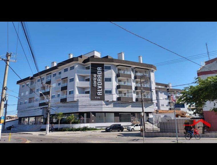 Apartamento no Bairro Ingleses em Florianópolis com 3 Dormitórios (3 suítes) e 212 m² - AD0043