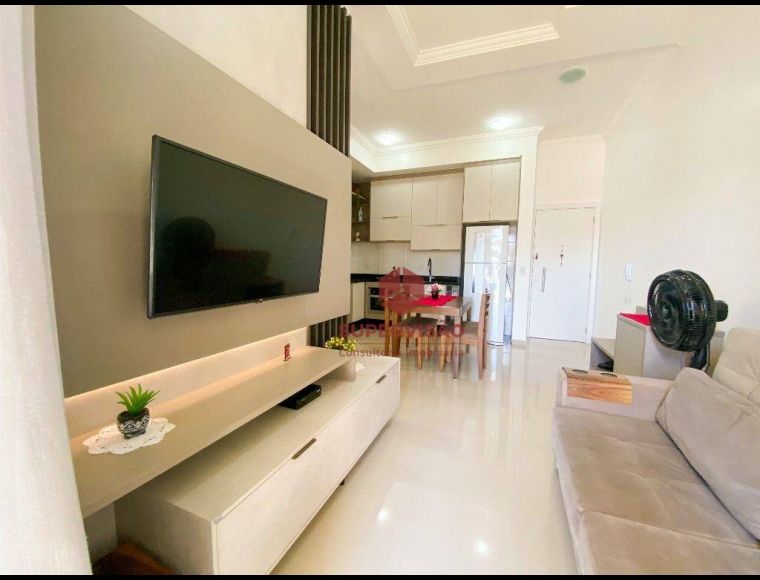 Apartamento no Bairro Ingleses em Florianópolis com 2 Dormitórios (1 suíte) e 73 m² - GD0009