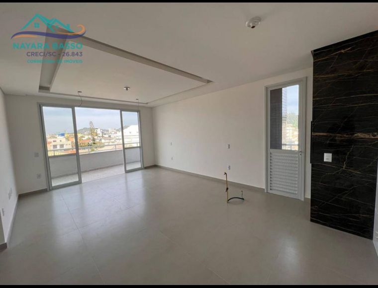 Apartamento no Bairro Ingleses em Florianópolis com 2 Dormitórios (2 suítes) e 61 m² - CO0274