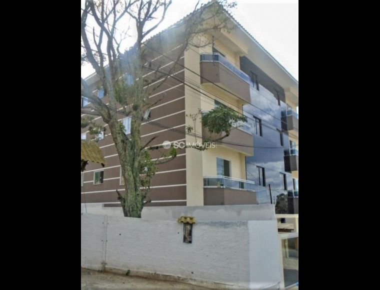 Apartamento no Bairro Ingleses em Florianópolis com 3 Dormitórios (1 suíte) - 16996