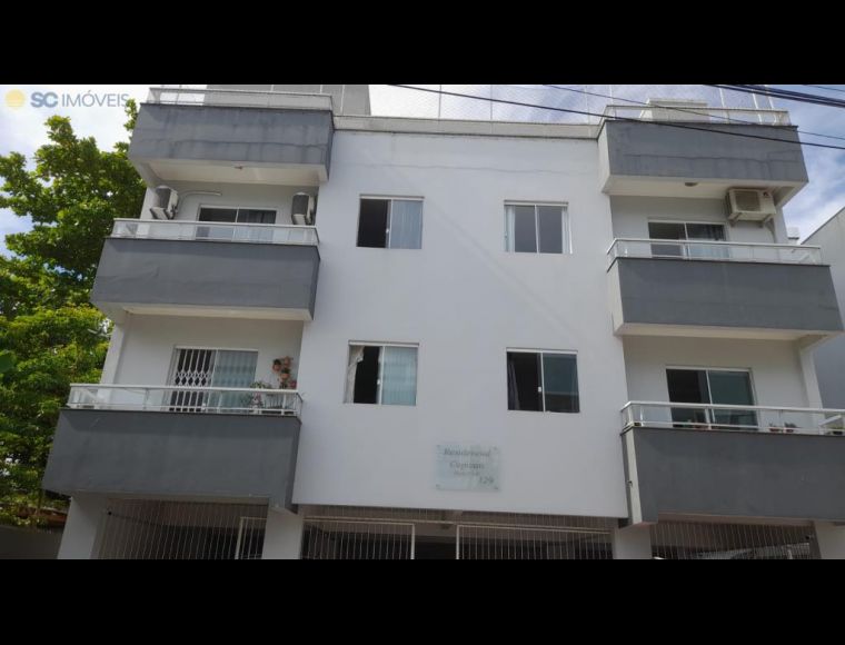 Apartamento no Bairro Ingleses em Florianópolis com 3 Dormitórios (2 suítes) - 16729