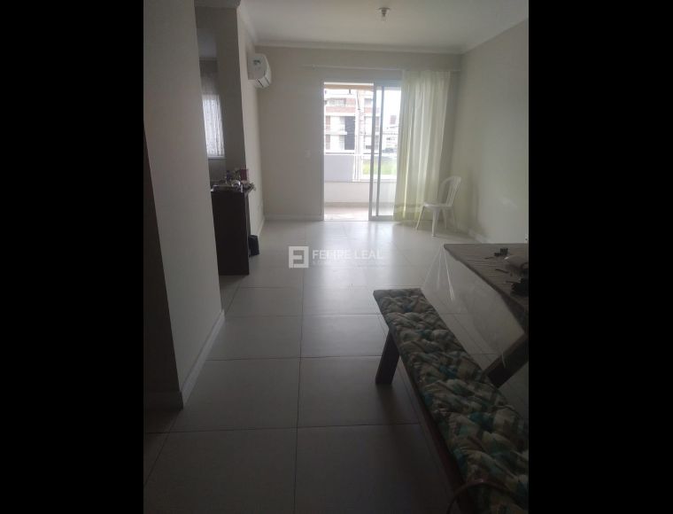 Apartamento no Bairro Ingleses em Florianópolis com 2 Dormitórios (1 suíte) e 72 m² - 20409