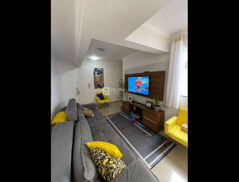 Apartamento no Bairro Ingleses em Florianópolis com 3 Dormitórios (3 suítes) e 280 m² - 20410