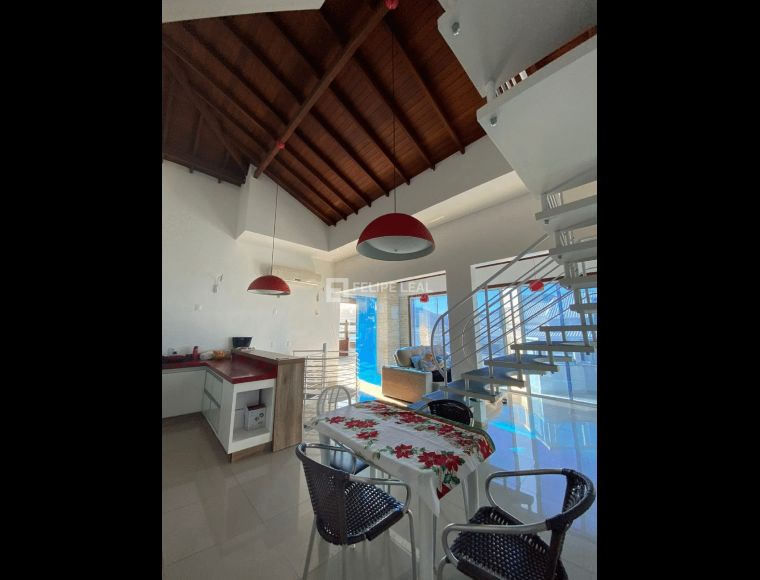 Apartamento no Bairro Ingleses em Florianópolis com 3 Dormitórios (2 suítes) e 280 m² - 20416