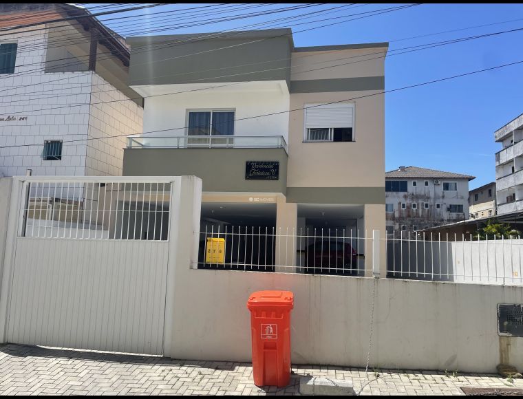 Apartamento no Bairro Ingleses em Florianópolis com 2 Dormitórios (1 suíte) - 17497