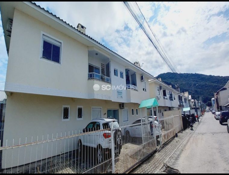 Apartamento no Bairro Ingleses em Florianópolis com 2 Dormitórios (1 suíte) - 17543