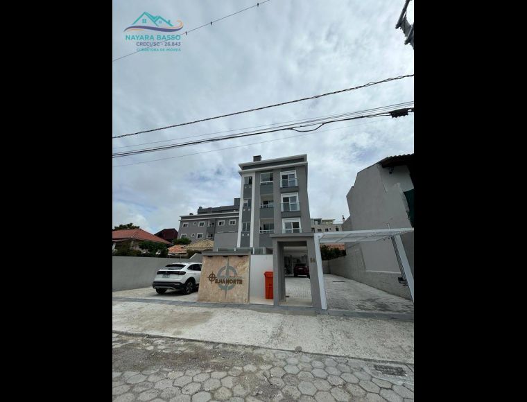 Apartamento no Bairro Ingleses em Florianópolis com 2 Dormitórios (1 suíte) e 64 m² - AP2276