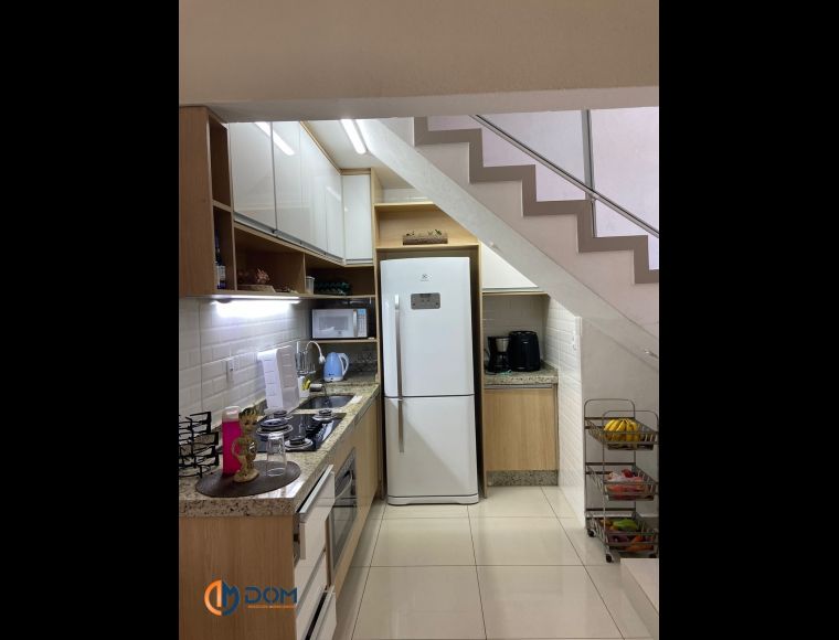 Apartamento no Bairro Ingleses em Florianópolis com 2 Dormitórios e 110 m² - 1166